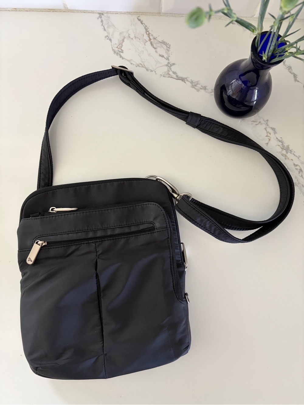 Travelon RFID Anti-Theft Slim Crossbody Travel Bag Purse Organization Black - Picture 15 of 16
